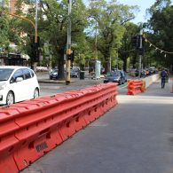 image of waterfilled road safety barrier
