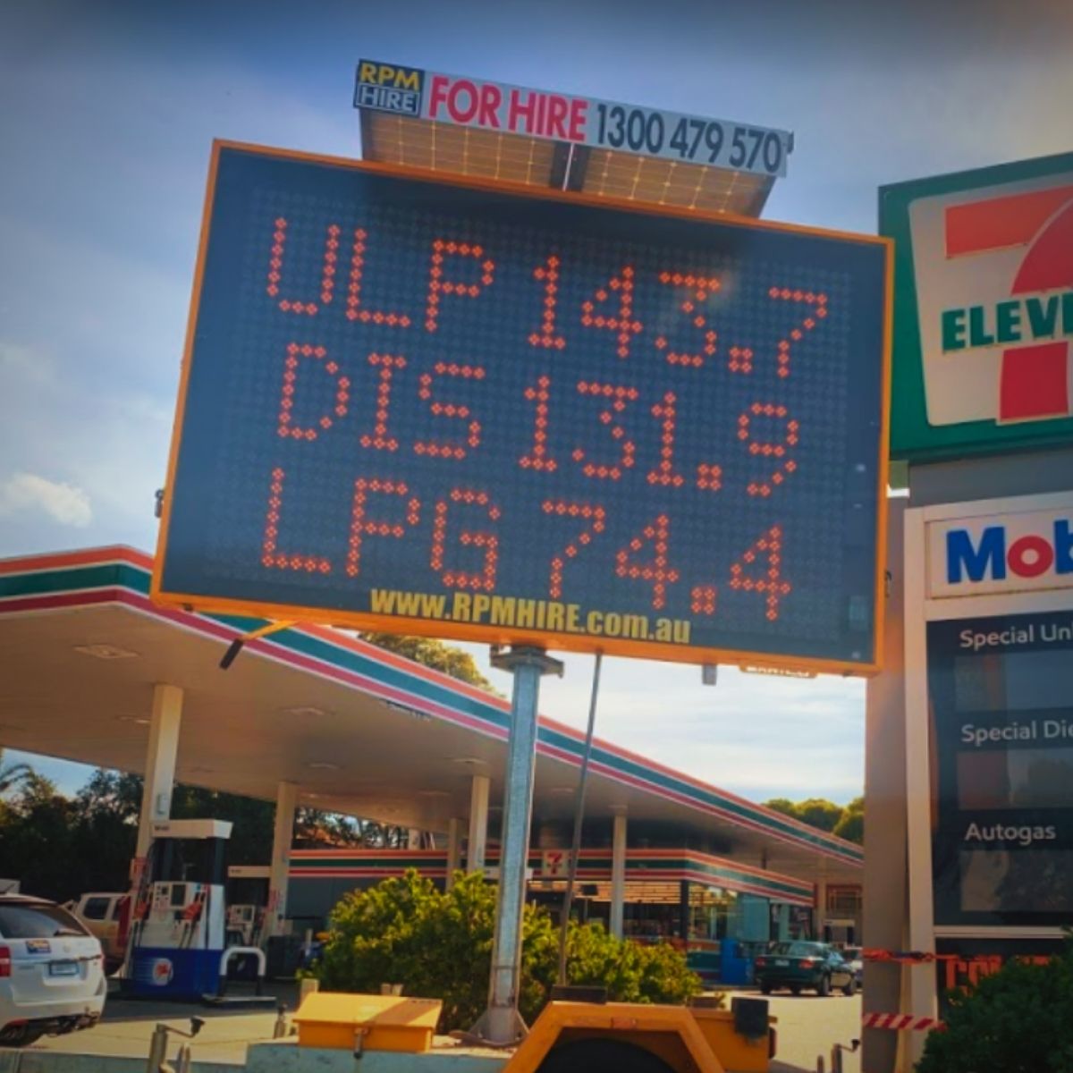 Variable Message Signs 7 Eleven